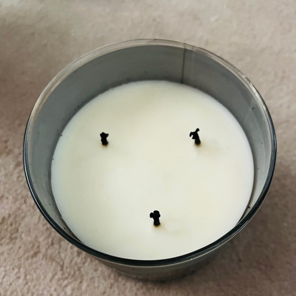 Bath & Body Works Cookies with Santa 3-Wick Candle - Picture 2 of 2